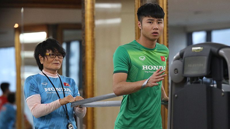 Rắc rối tình ái của thủ môn Văn Toản Rắc rối tình ái của thủ môn Văn Toản